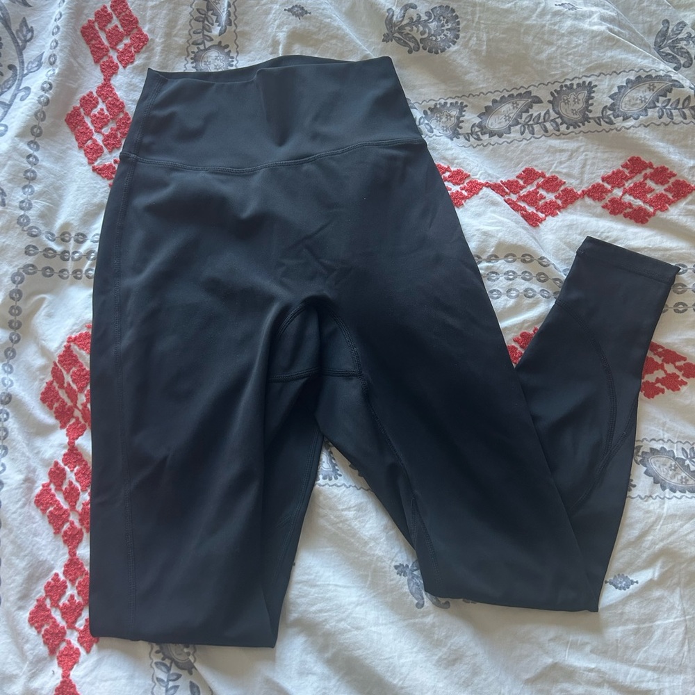 Black Buff Bunny leggings